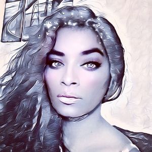 Meet your Posher, Gloria